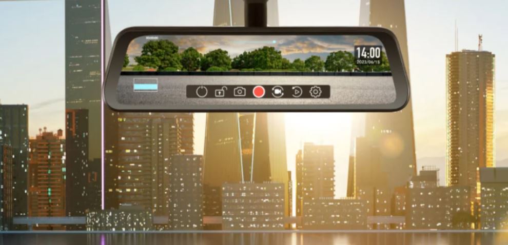 Fitur-e-mirror Touchscreen Suzuki XL7 Hybrid