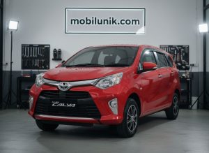 kelebihan dan kekurangan toyota calya tampak depan